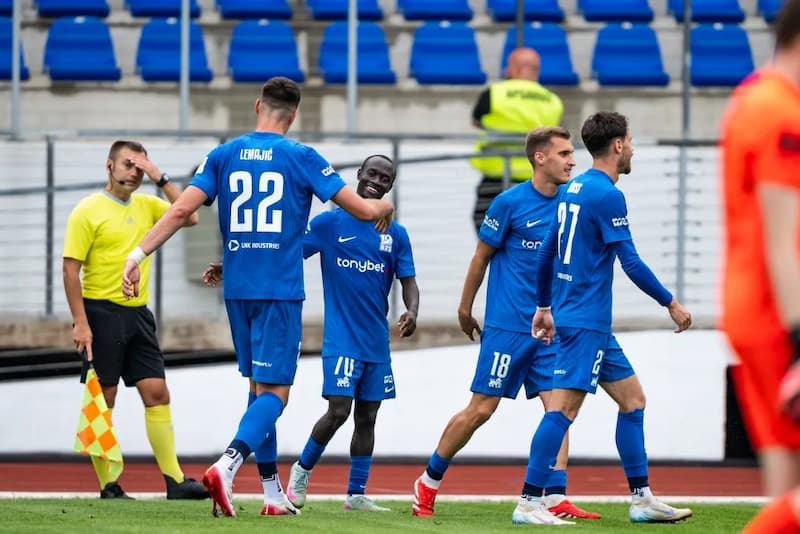 Soi kèo bóng đá Fredrikstad vs Midtjylland 23h00 07/8/2025 2 Soi kèo châu Á, kèo chấp Fredrikstad vs Midtjylland