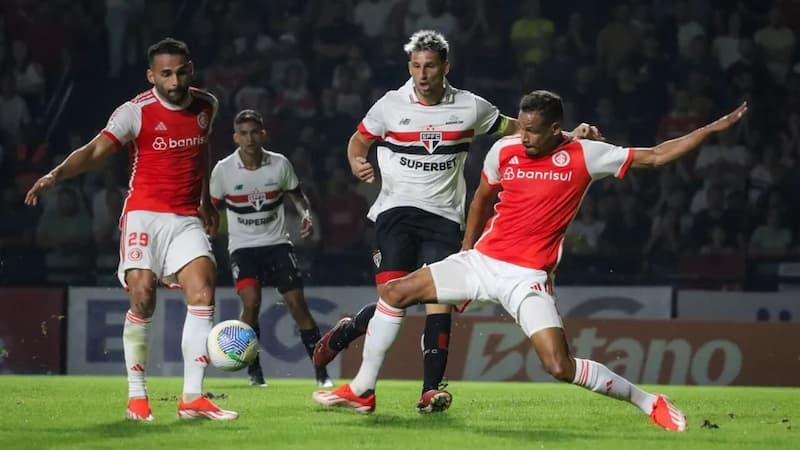 Soi kèo bóng đá Internacional vs Sao Paulo 06h30 04/8/2025 2 Soi kèo châu Á, kèo chấp Internacional vs Sao Paulo